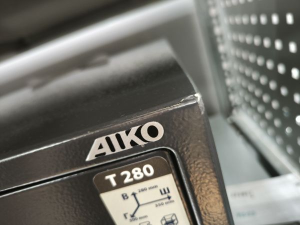 Сейф AIKO T-280 EL (уценка с повреждением 038)